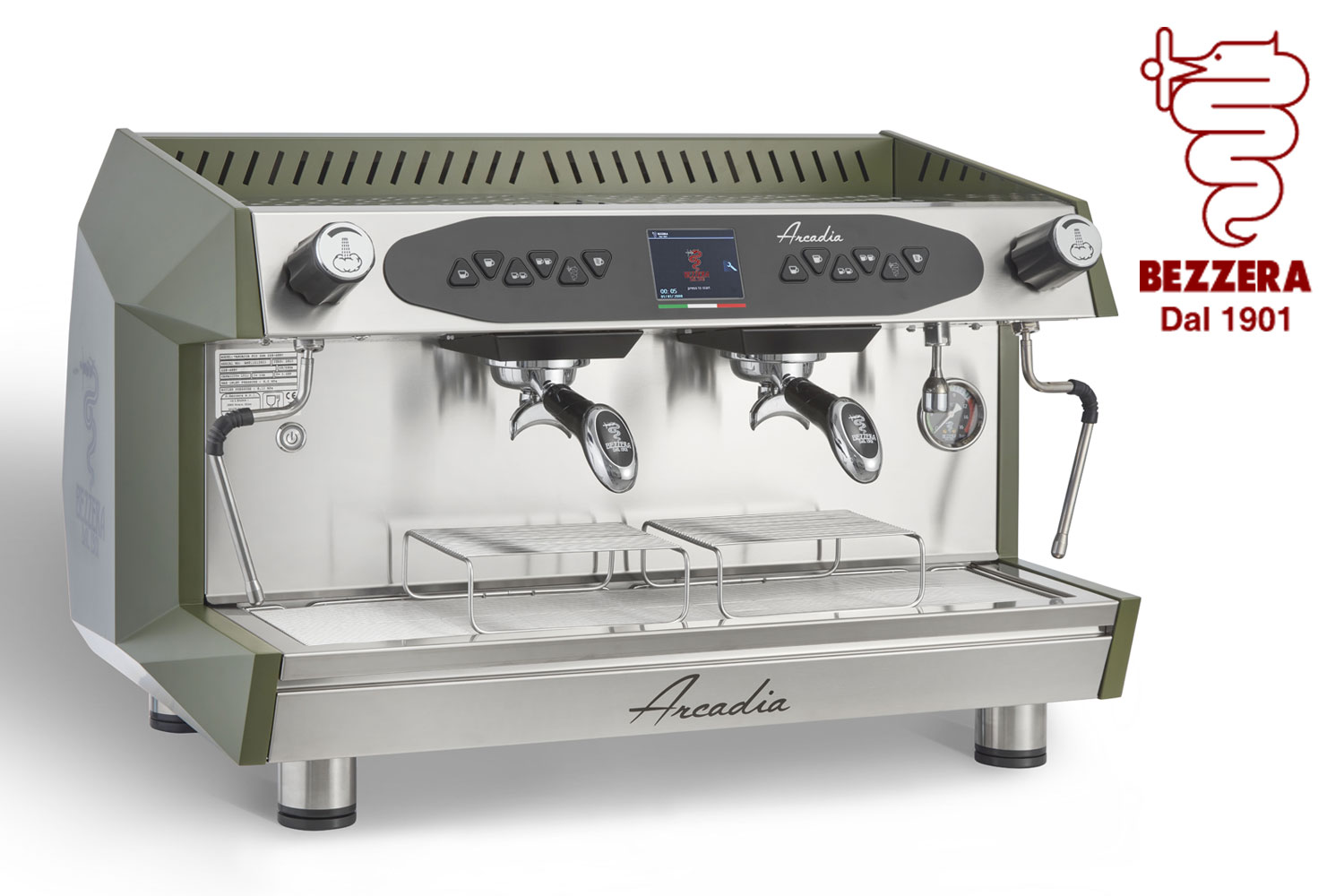 Ein junger Barista bereitet Kaffee hinter einer geschäftigen Kaffeebar auf einer Messe zu.